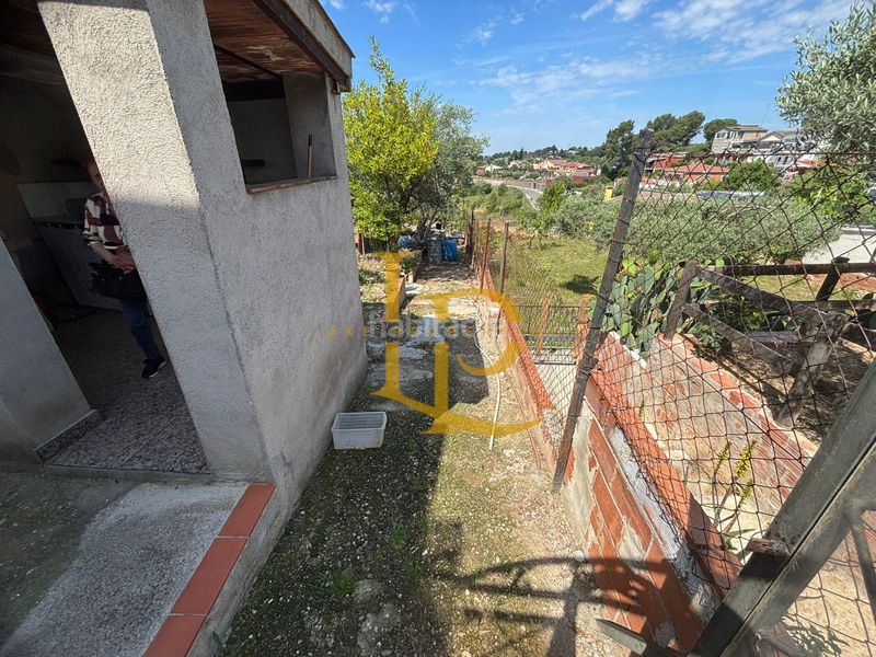 Foto cf9bd72b-365e-43d1-8a19-fc109bd0924b. Casa amb aparcament a Sant Muç Rubí
