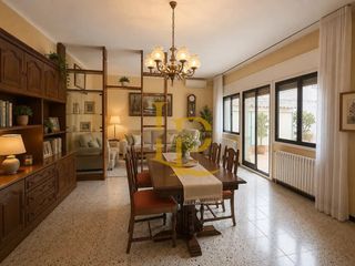 Flat in La Serreta. Amplio piso de 4 habitaciones con gran terraza en rubi