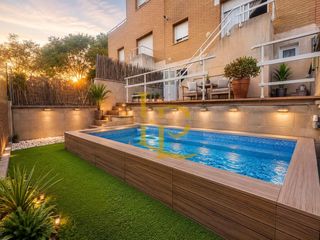Reihenhaus in Castellbisbal. Espectacular casa adosada con terrazas, jardin y parking en cast