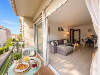 Flat in Can Fatjó-Sant Jordi Park-Plana del Castell. Precioso piso de dos habitaciones con balcón , garaje y trastero