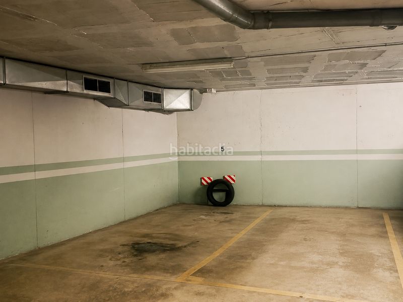 Foto c2394070-b34a-42be-ad83-1e754a23d006. Dúplex amb calefacció aparcament a La Serreta Rubí
