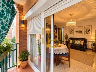 Etagenwohnung in Carrer El·lipse