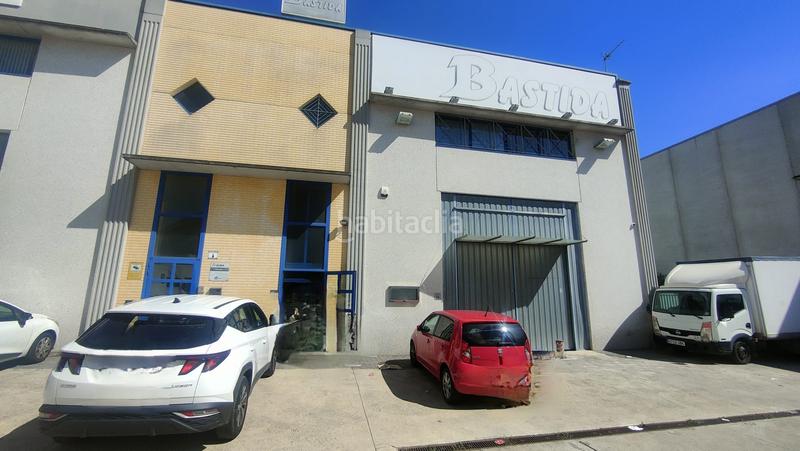 Foto 20896b1c-92ad-433b-b52b-bdfa1b5b99f7. Business premise with heating in Can Roses Rubí