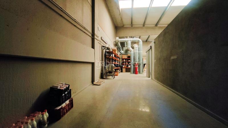 Foto 4021ce3e-9e47-417a-9ff9-97721b8c792c. Business premise with heating in Can Roses Rubí