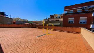 Casa  Carrer de trafalgar. Espectacular casa de cinco habitaciones  con terraza, balcón y g