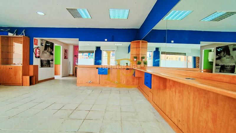 Foto 32780515-0301-4afb-b9bc-6c129f101a58. Geschäftsraum in passatge de sant daniel 4 in Centre-Cordelles Cerdanyola del Vallès