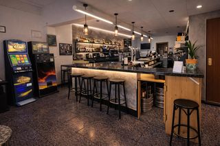 Business premise in Can Palet. Bar en venta equipado con vivienda en terrassa