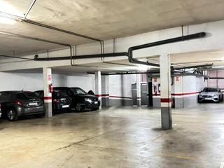 Parking voiture à Carrer pi i margall 11. Plaza de parking grande en venta en la calle pi i maragall en ho