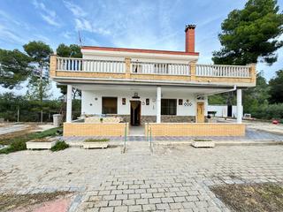 Mas à Castellnou-Can Mir-Can Solà. Magnifica finca rustica de 7581m2  con casa de 250m2 en rubí