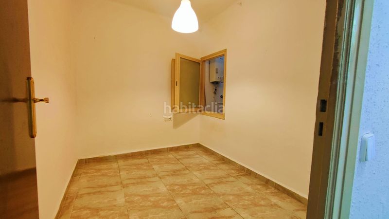 Foto 90ac70e8-d1b5-4a13-be6f-ebf7bce2a245. Lloguer casa adossada amb xemeneia calefacció a Ullastrell