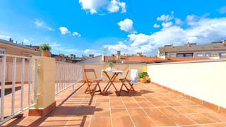 Appartement  Carrer del nord. Precioso piso de 4 habitaciones con espectacular terraza en vent
