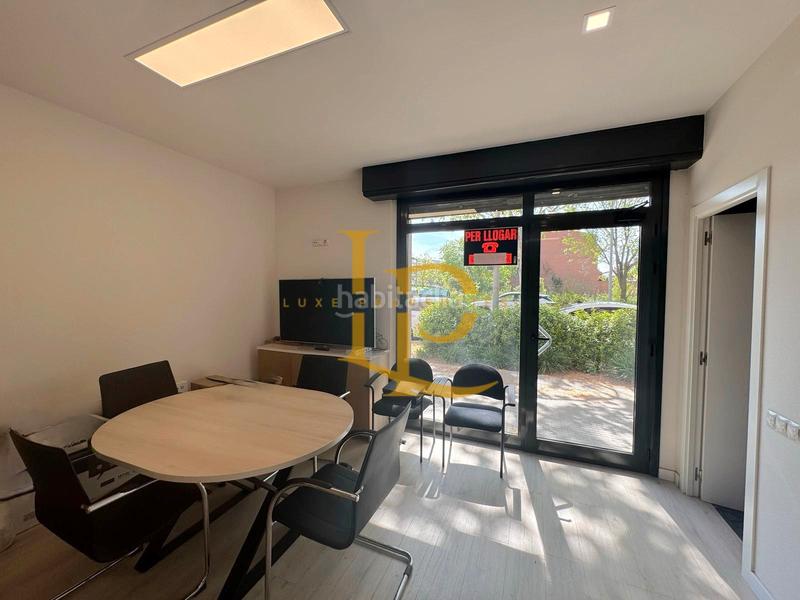 Foto c63ec56e-1002-4137-9cef-d3b8526d49a5. Local comercial amb calefacció a Ca n´Alzamora Rubí