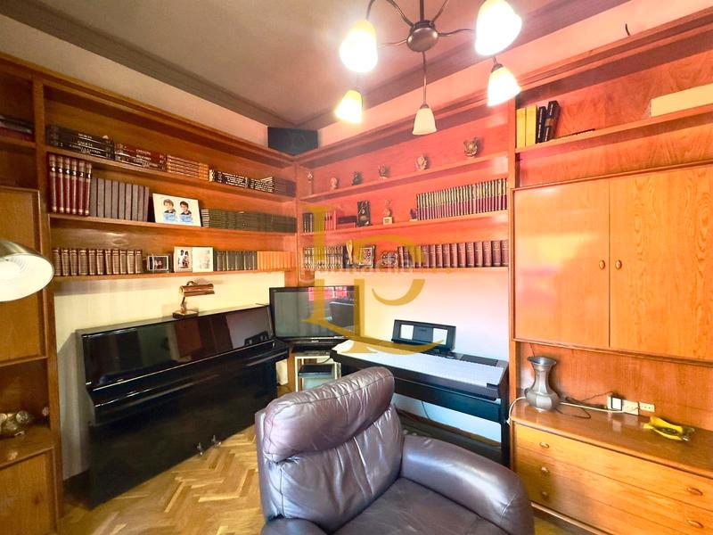 Foto 69f3d060-5c51-4370-8e9a-8f5cd347fc7b. Semi detached house with heating parking in Ca n'Aurell Terrassa