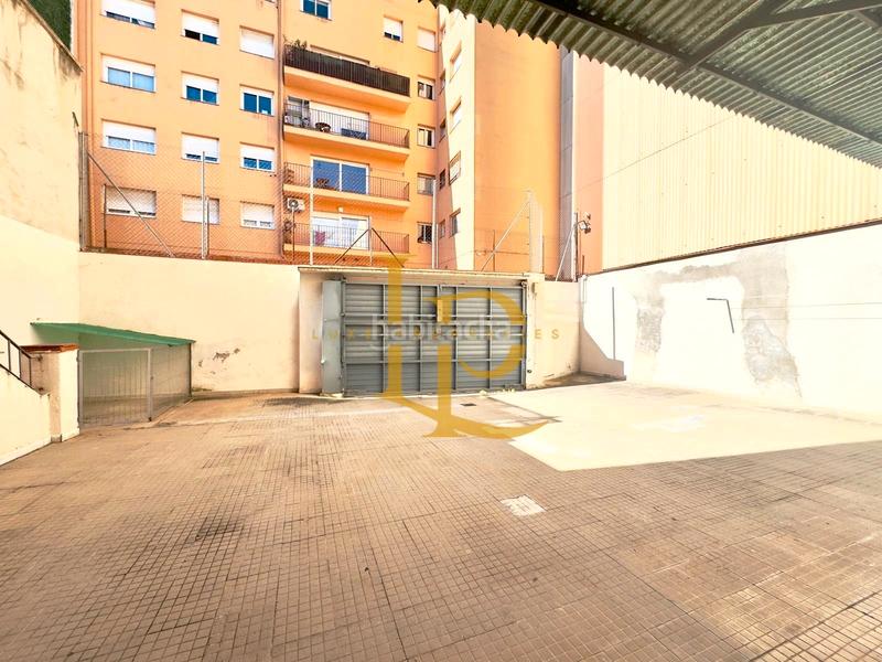 Foto 6b279d48-12c7-4a3e-977a-38b0041ea802. Semi detached house with heating parking in Ca n'Aurell Terrassa