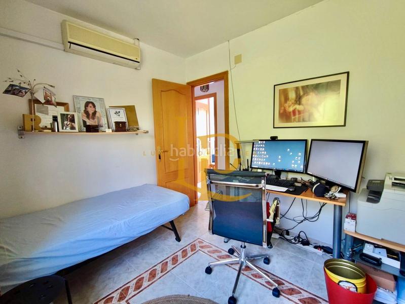 Foto 0f8f5969-1120-44c0-9134-5d586df1c9d1. Xalet amb calefacció aparcament piscina a Can Vinyals Esparreguera