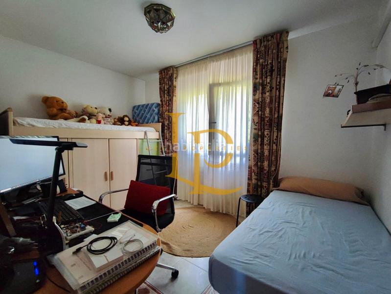 Foto 11a77eb9-5ea7-4170-90b0-516ef2445c32. Xalet amb calefacció aparcament piscina a Can Vinyals Esparreguera