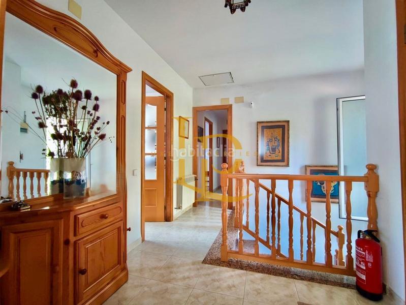 Foto 213db79b-d813-46d9-bfd6-0d78f43329d7. Xalet amb calefacció aparcament piscina a Can Vinyals Esparreguera