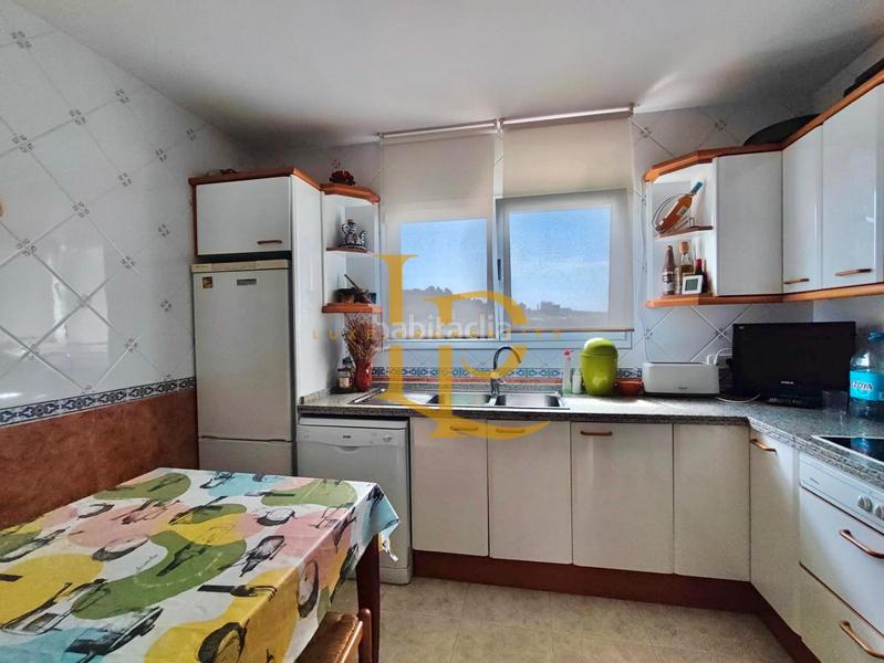 Foto 6e0fd070-def5-42e5-9e1b-229745577b85. Xalet amb calefacció aparcament piscina a Can Vinyals Esparreguera