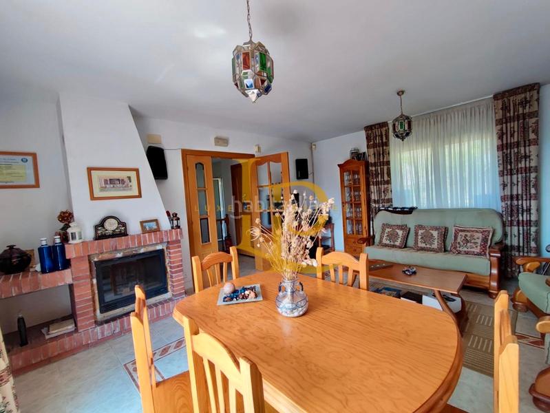 Foto 9a7d18aa-946a-411e-826f-b029af83fb1d. Xalet amb calefacció aparcament piscina a Can Vinyals Esparreguera