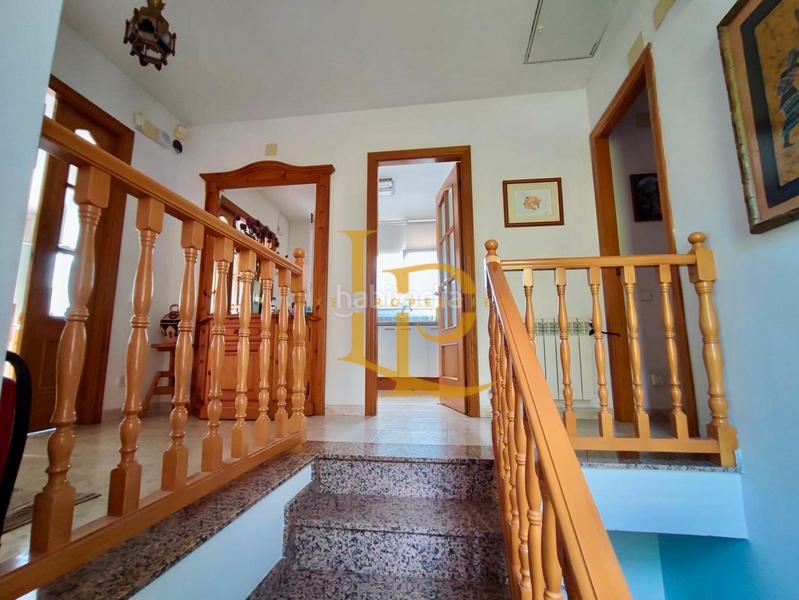 Foto be9d82a1-6fbd-4c37-8d58-e98562fd5af1. Xalet amb calefacció aparcament piscina a Can Vinyals Esparreguera