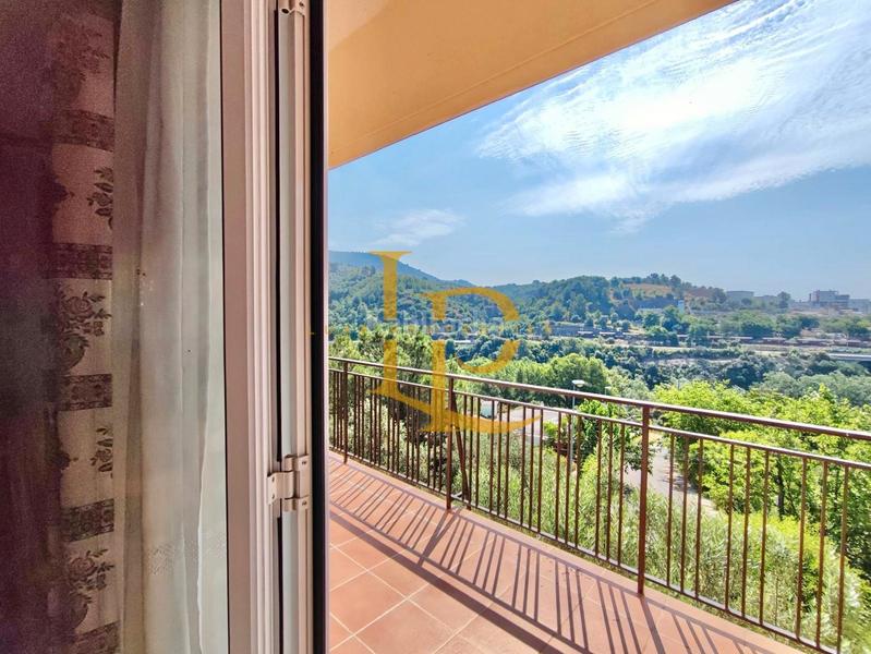 Foto f9dd3be4-f383-4fa0-8fbc-99ea266cbc4a. Xalet amb calefacció aparcament piscina a Can Vinyals Esparreguera