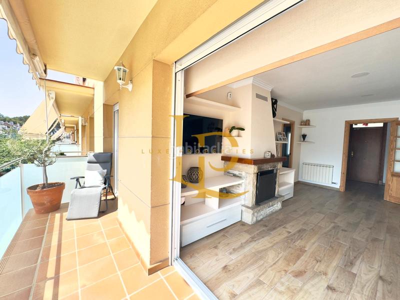Foto d2f311d1-8b3e-484a-8a9a-fef7a6efa7a3. Dúplex espectacular ático dúplex con terrazas y dos plazas de garaje en venta en el nius con vistas directas al bosque de sant joan,. en Rubí