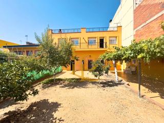 Casa a schiera in Ca n´Oriol. Espectacular casa con bonitas vistas, con jardín , terrazas y ga