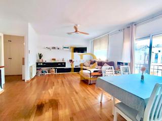 Pis  Carrer de l'abat biure. Precioso piso de dos habitaciones con balcn