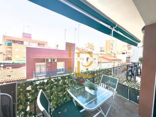 Pis a Ca n´Oriol. Precioso piso reformado y muy luminoso de cuatro habitaciones