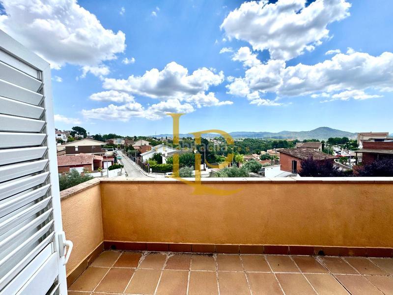 Foto 8a777eea-7c7c-4015-8e38-0613a01e4054. Casa amb calefacció piscina a Els Avets-Can Serrafossà-Ximelis Rubí