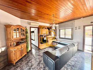 Maison  Carrer del mig. Preciosa casa con jardín de mil metros y con vistas espectacular