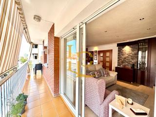 Pis  Passeig d'espronceda. Precioso piso de cuatro habitaciones con balcón, garaje y traste