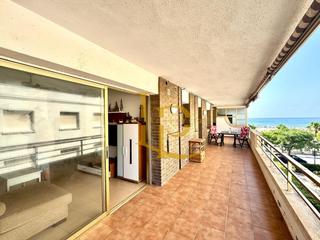 Piso  Avinguda sant joan de déu. Precioso piso amplio y luminoso con impresionante terraza con vi