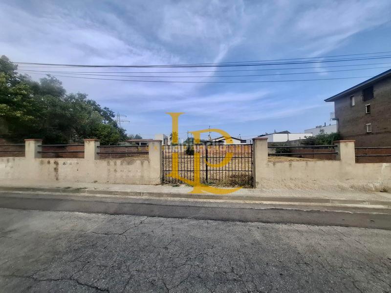 Foto aa3936e2-8316-4852-a5c4-2a07dbc1bf7d. Terreny residencial a Can Vallhonrat Rubí