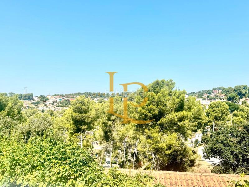 Foto 03238647-4fe0-46bd-8566-089d74ed6d94. Casa en venta casa a cuatro vientos con espectaculares vistas y bonitos atardeceres en Rubí