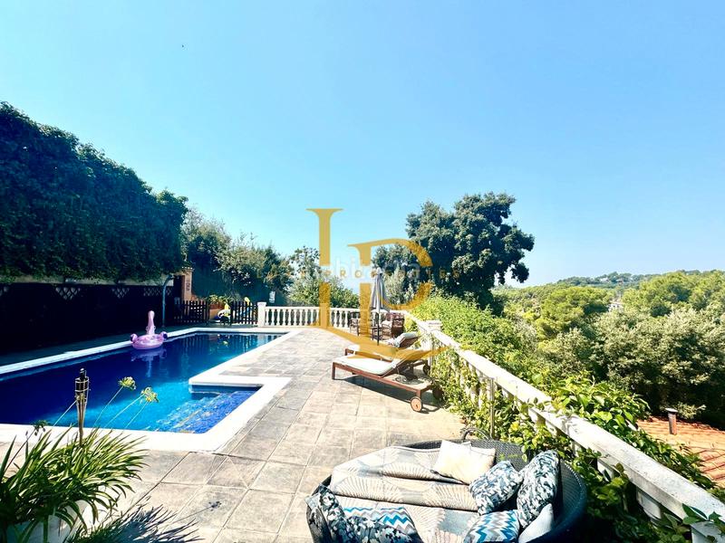 Foto 113663ef-050b-4542-b06c-9c3c2041d877. Casa en venta casa a cuatro vientos con espectaculares vistas y bonitos atardeceres en Rubí