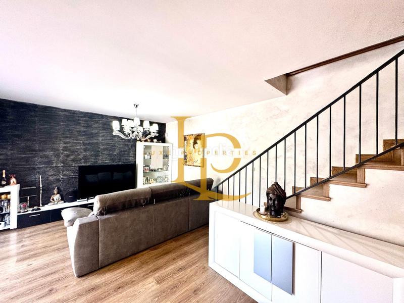 Foto 21a8ee9a-0089-4380-ac9c-4d978a4c609f. Casa en venta casa a cuatro vientos con espectaculares vistas y bonitos atardeceres en Rubí