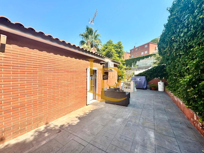 Foto 2beabb92-aa0c-4f30-a95c-c2b7384c3725. Casa en venta casa a cuatro vientos con espectaculares vistas y bonitos atardeceres en Rubí