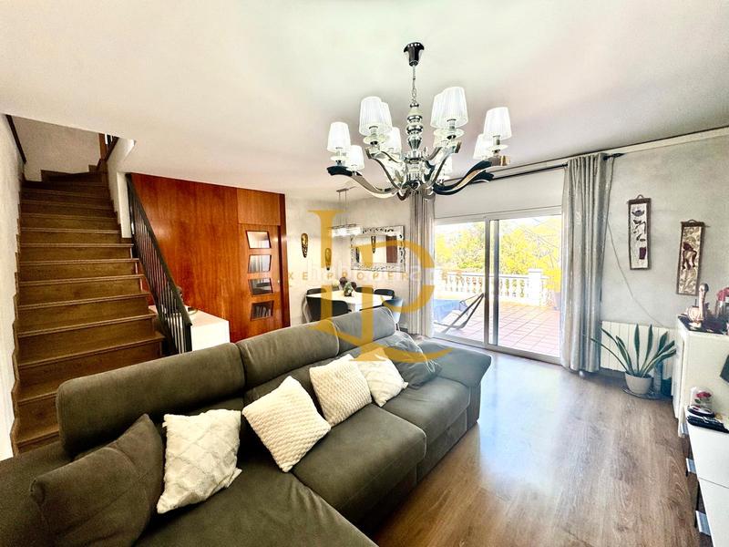 Foto 342532a7-7d0d-4b11-a282-03f6160409aa. Casa en venta casa a cuatro vientos con espectaculares vistas y bonitos atardeceres en Rubí