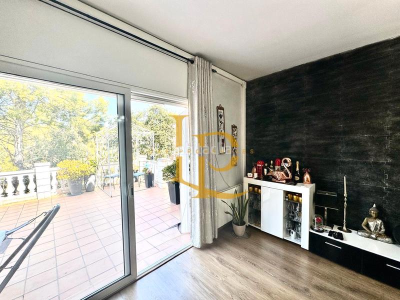 Foto 5c469d6a-7d15-432c-a798-c697f882bb14. Casa en venta casa a cuatro vientos con espectaculares vistas y bonitos atardeceres en Rubí