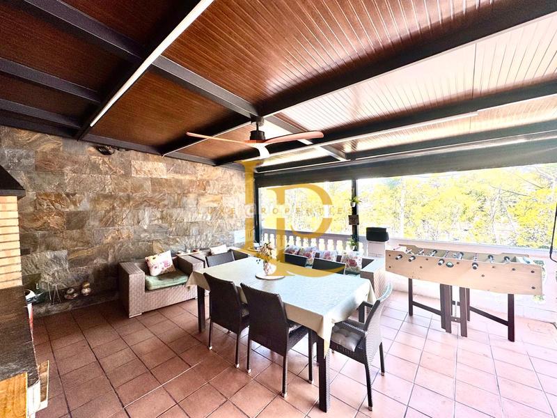 Foto 6c0a7e49-ab48-4c22-b0dc-8d0ed58f4288. Casa en venta casa a cuatro vientos con espectaculares vistas y bonitos atardeceres en Rubí