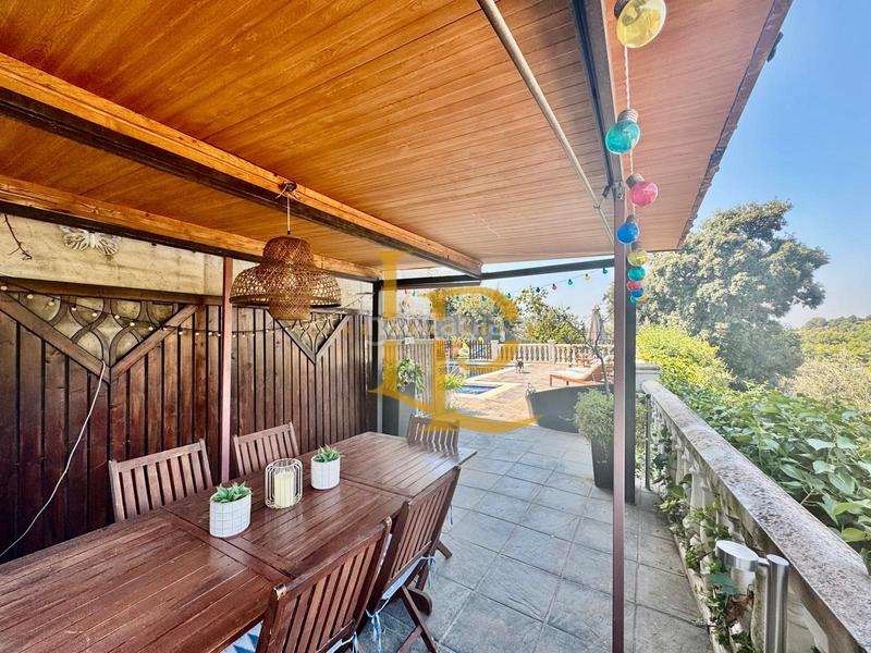 Foto 8ece5b7b-2f86-4a7e-9ec4-bb3f7b1970ae. Casa en venta casa a cuatro vientos con espectaculares vistas y bonitos atardeceres en Rubí