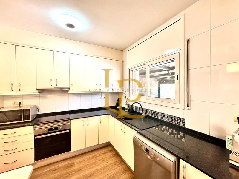 Foto 9f76d5ca-1b7f-4fcd-8538-e6fe506c4c04. Casa en venta casa a cuatro vientos con espectaculares vistas y bonitos atardeceres en Rubí