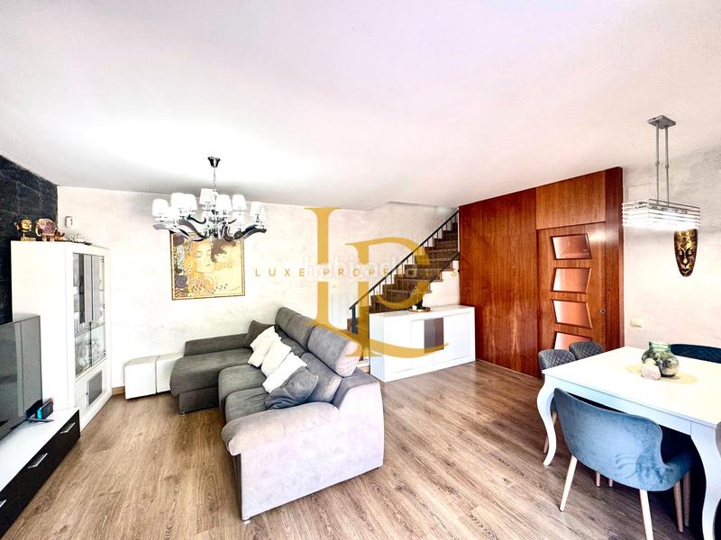 Foto aa6fe2af-ac69-47cc-a9eb-b3d6eb6fb704. Casa en venta casa a cuatro vientos con espectaculares vistas y bonitos atardeceres en Rubí