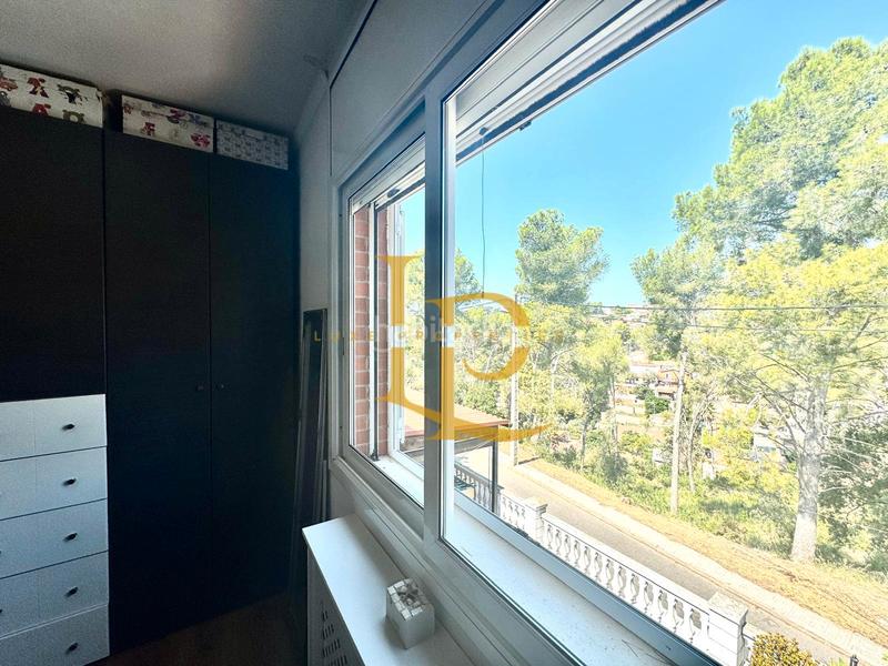 Foto c9a275bf-e57f-4e3b-aa9b-d321b29519db. Casa en venta casa a cuatro vientos con espectaculares vistas y bonitos atardeceres en Rubí