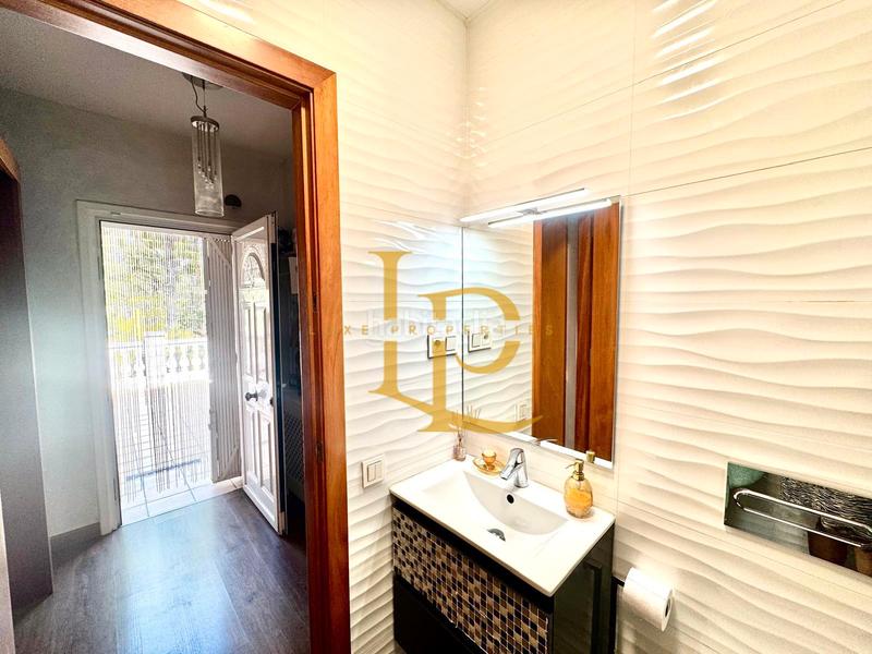 Foto d1f77e02-cc67-4527-8f29-c5fd948c59f6. Casa en venta casa a cuatro vientos con espectaculares vistas y bonitos atardeceres en Rubí