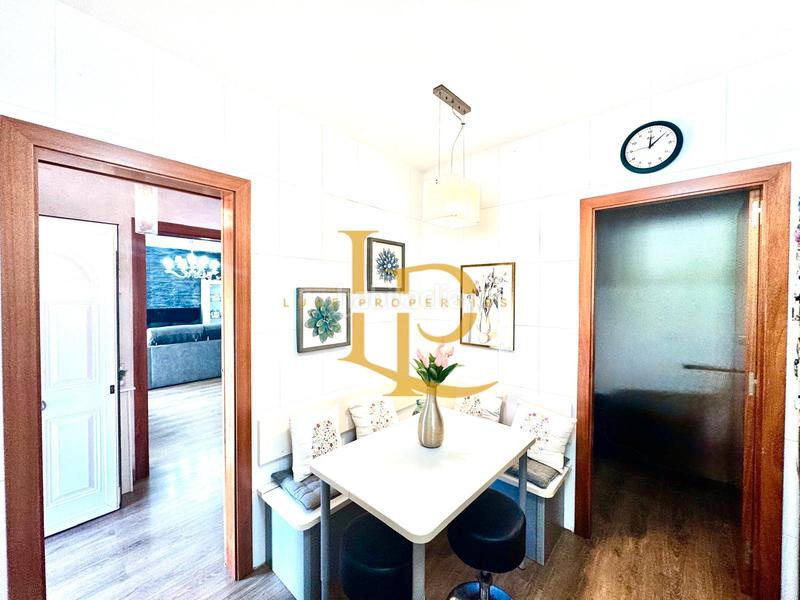 Foto f6900b3c-fb63-4438-b797-1583a400365f. Casa en venta casa a cuatro vientos con espectaculares vistas y bonitos atardeceres en Rubí