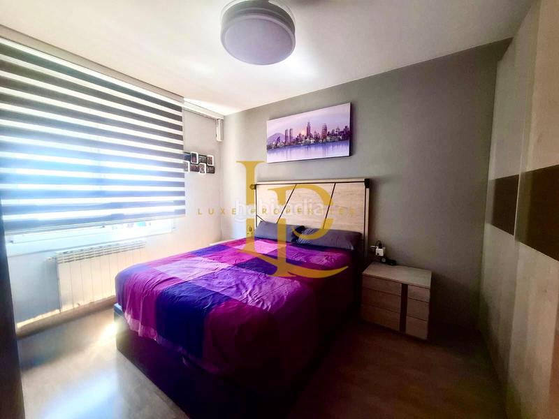 Foto 0bd9505e-0689-4492-8b18-46d6a8951d28. Piso en venta precioso piso exterior de tres habitaciones con balcón en rubi en Rubí
