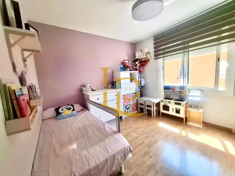 Foto cb7b10c5-530b-4d48-a614-d77bf84c76cc. Piso en venta precioso piso exterior de tres habitaciones con balcón en rubi en Rubí