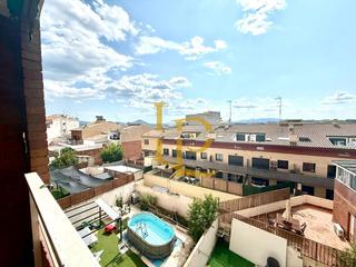 Etagenwohnung  Carrer de sant jordi. Bonito piso exterior de tres habitaciones recien reformado a est